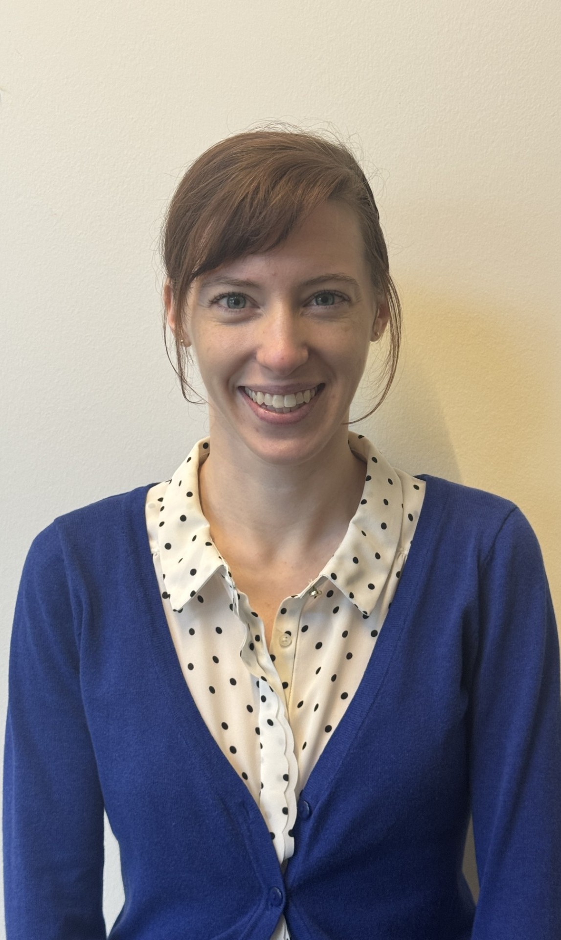 Beth  Karapandzich